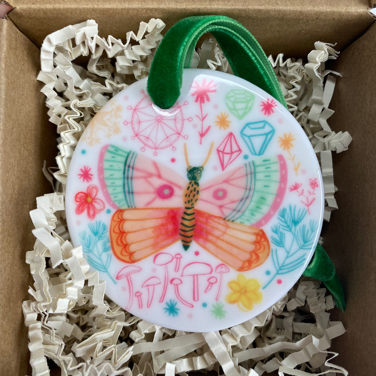 KRAFT BOX-Ceramic Ornament with Butterfly Print